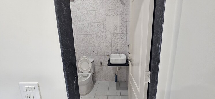 Bathroom, kapil-malhar-apartment 3 Bedroom 1300 Sq.Ft. Apartment In Baner Pune 8749428