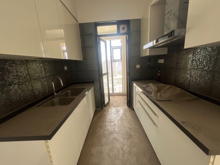 Kitchen, lodha-the-park-trump-tower 5 Bedroom 1975 Sq.Ft. Apartment In Worli Mumbai 8749424