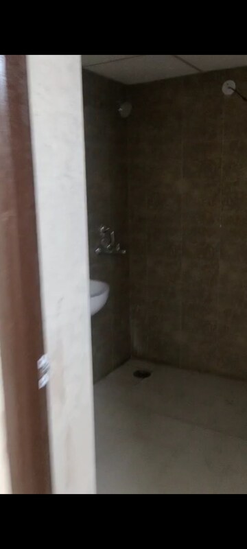 Bathroom in 3 BHK Apartment at Antriksh Golf Link, Sector 1 Greater Noida – for Rent
