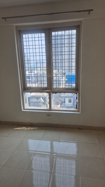 Room in 3 BHK Apartment at Divyansh Pratham, Ahinsa Khand 2 – for Rent