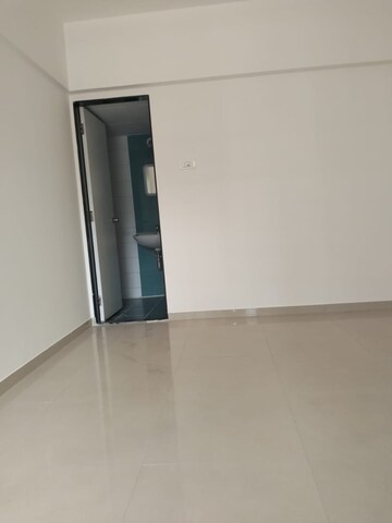 Room in 2 BHK Apartment at Suyog Sankul, Aundh – for Rent
