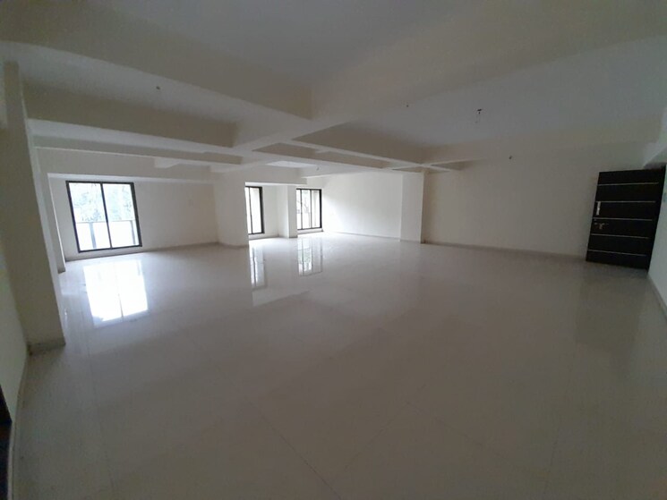 Room, tembhi naka Commercial Office Space 1800 Sq.Ft. In Tembhi Naka Thane 8749453