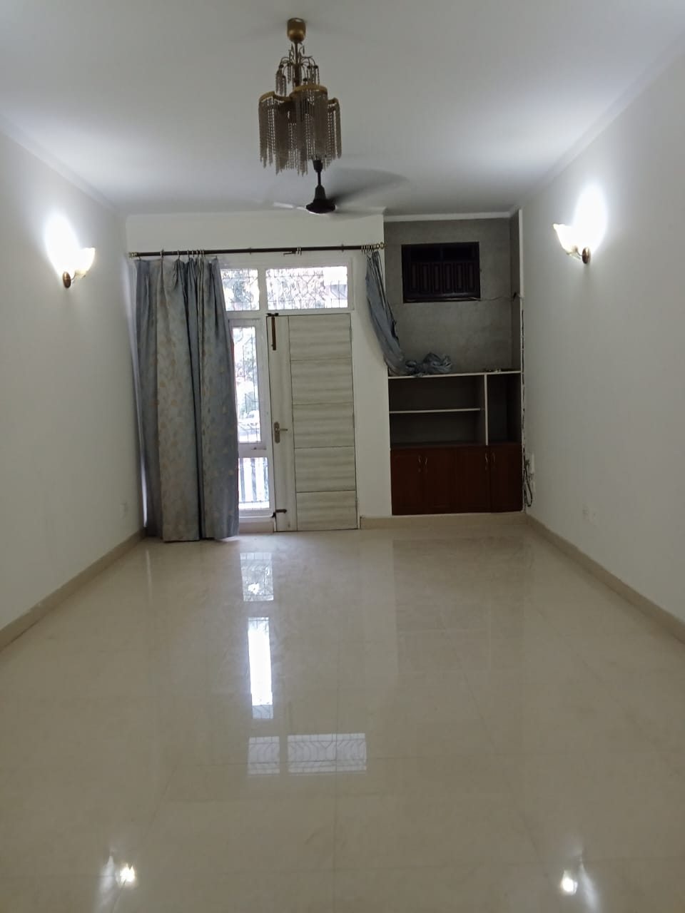 3 BHK + Pooja Room Builder Floor For Rent in Veera Safdarjung Enclave