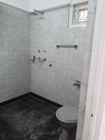 Bathroom in 3 BHK Builder Floor at Veera Safdarjung Enclave, Safdarjung Enclave – for Rent