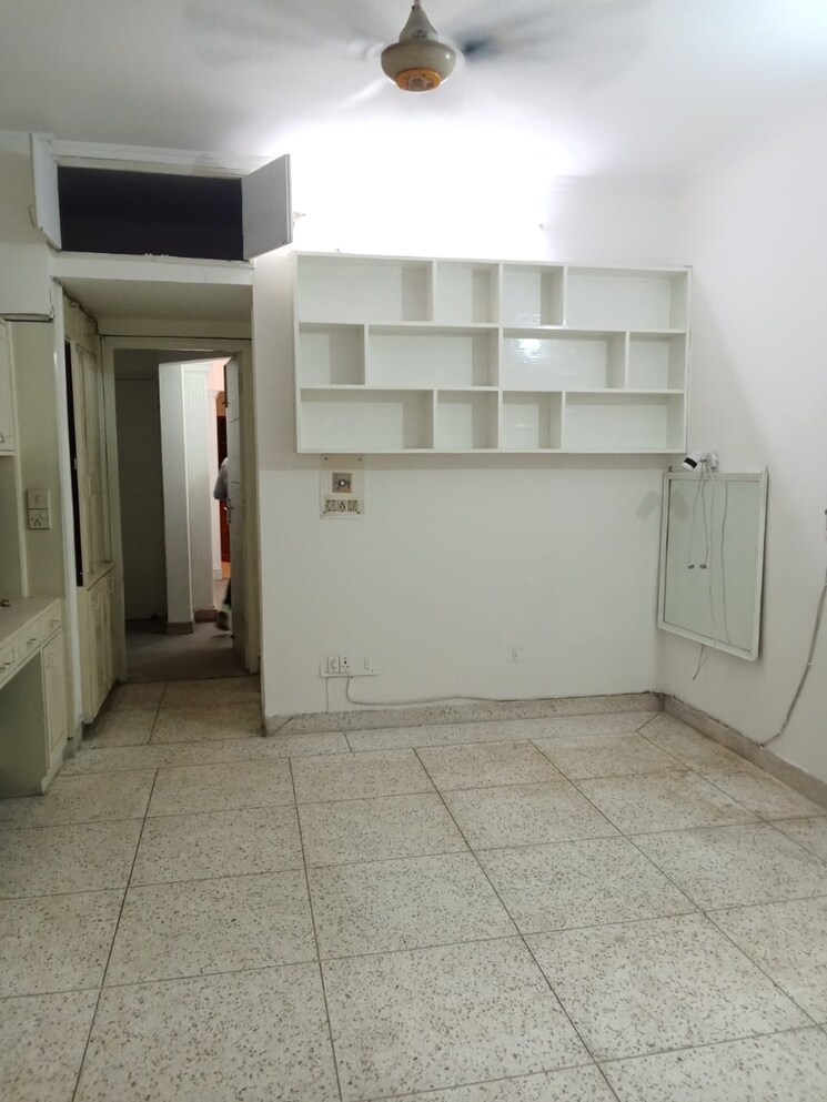 Room, veera-safdarjung-enclave 3 Bedroom 1800 Sq.Ft. Builder Floor In Safdarjung Enclave Delhi 8749594