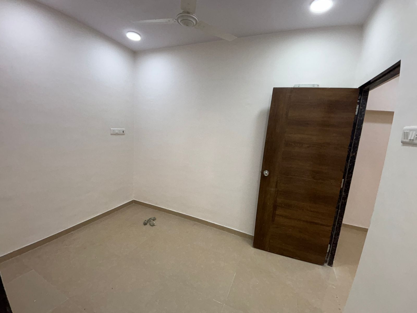 1 BHK 400 Sq.Ft. Apartment in Raheja Township