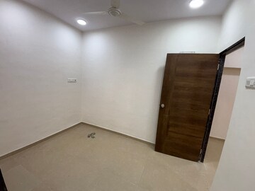 1 BHK Apartment For Rent in Raheja Township, Malad East