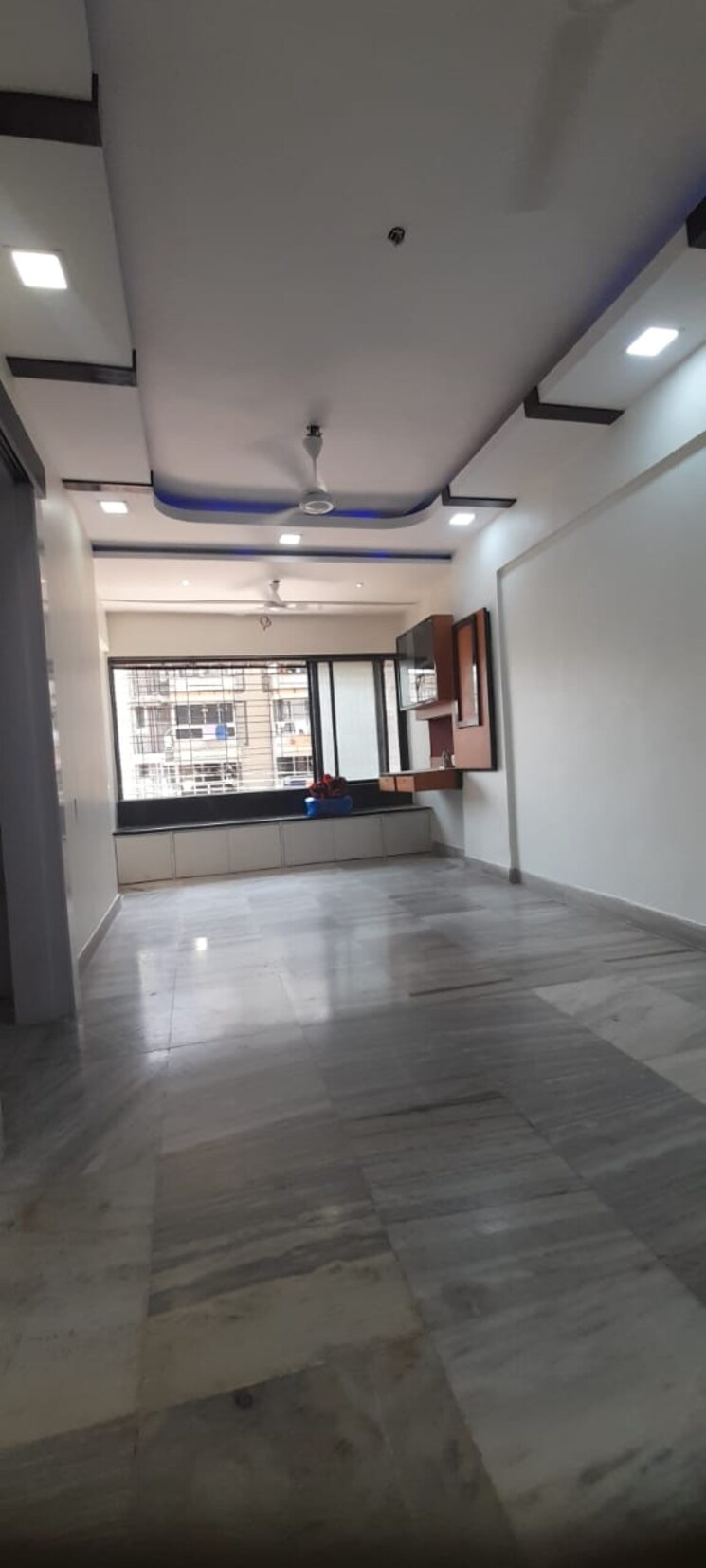 Room, raheja-township 1 Bedroom 400 Sq.Ft. Apartment In Malad East Mumbai 8749684