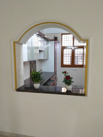 1 RK Independent House For Rent in Sector 31