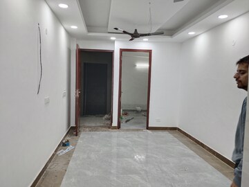 Room in 2 BHK Apartment at Khirki Extension – for Rent