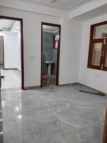 Room in 2 BHK Apartment at Khirki Extension – for Rent