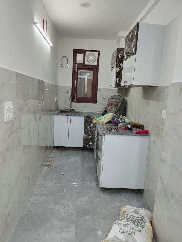 Kitchen, khirki extension 2 Bedroom 850 Sq.Ft. Apartment In Khirki Extension Delhi 8749643