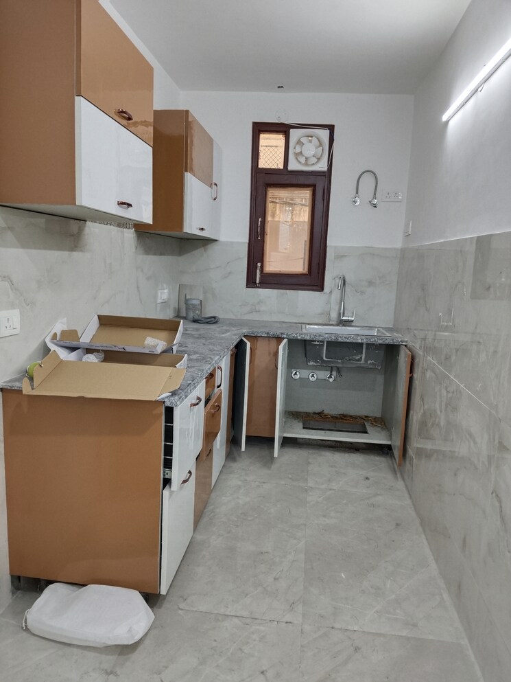 Kitchen, khirki extension 3 Bedroom 1250 Sq.Ft. Apartment In Khirki Extension Delhi 8749730