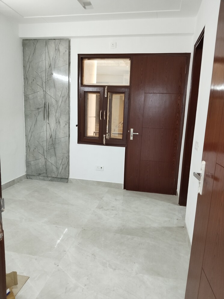 Room, khirki extension 3 Bedroom 1250 Sq.Ft. Apartment In Khirki Extension Delhi 8749730