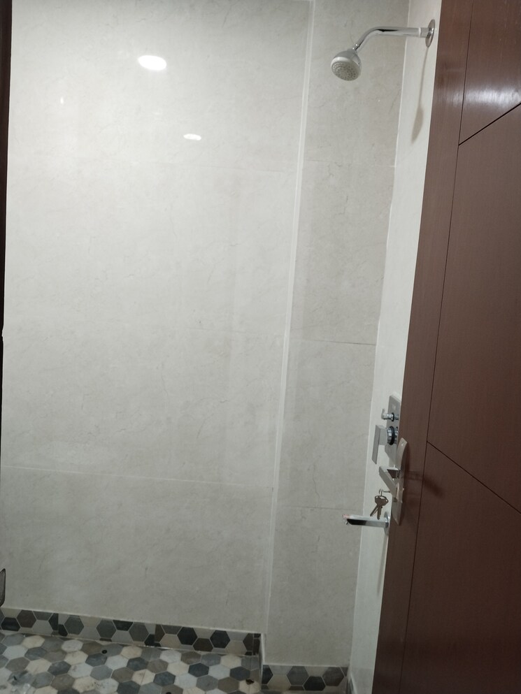 Bathroom, khirki extension 3 Bedroom 1250 Sq.Ft. Apartment In Khirki Extension Delhi 8749730
