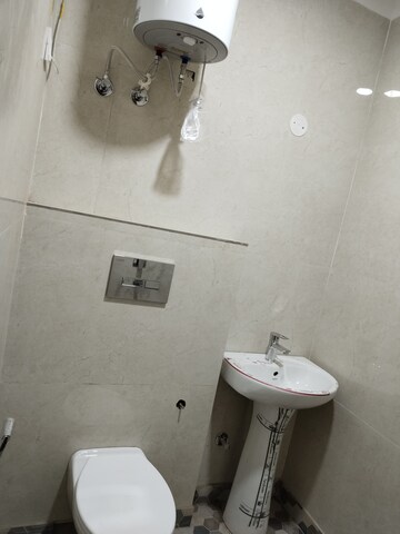 Bathroom in 3 BHK Apartment at Khirki Extension – for Rent