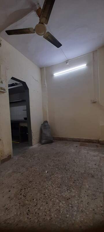 Living Room in 1 RK Apartment at Malad East – for Rent