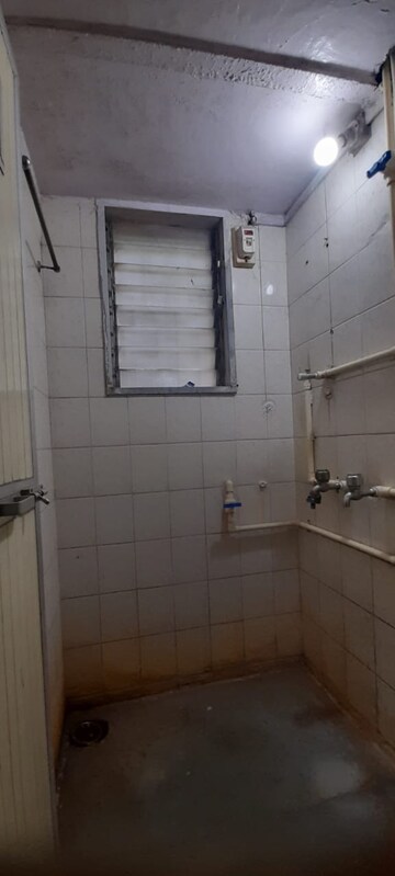 Bathroom in 1 RK Apartment at Malad East – for Rent