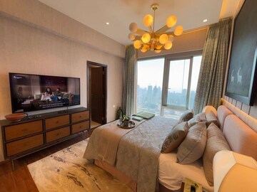 Living Room in 5 BHK Apartment at Piramal Aranya, Byculla – for Sale