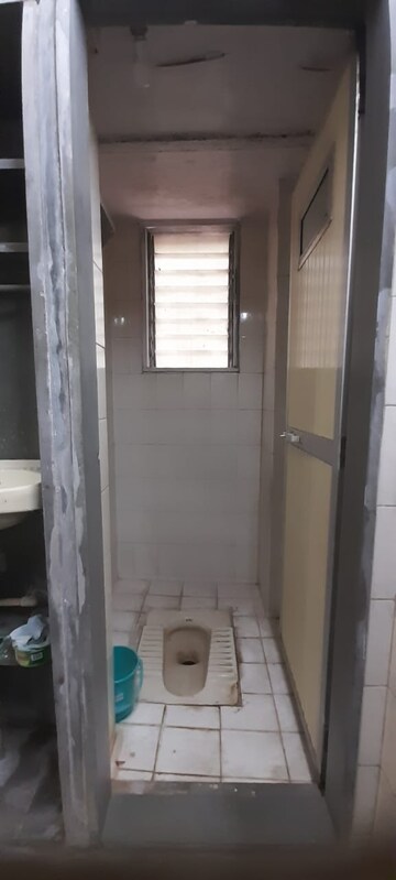 Bathroom in 1 RK Apartment at Malad East – for Rent