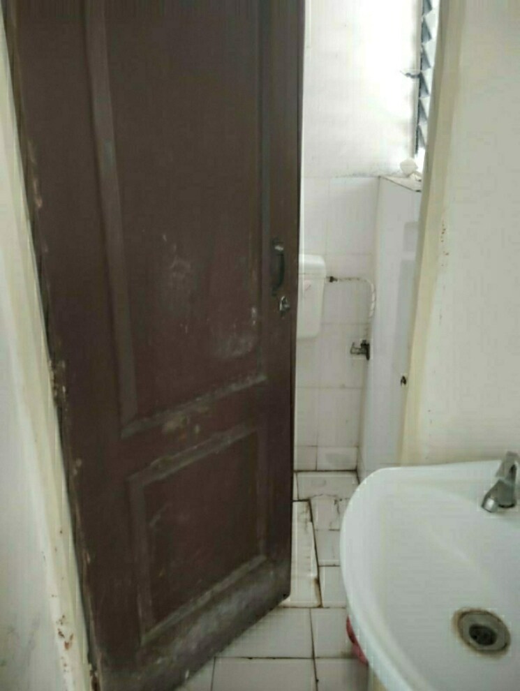 Bathroom, katraj 1 Bedroom 600 Sq.Ft. Apartment In Katraj Pune 8749853