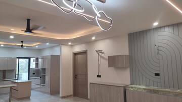 Room in 4 BHK Builder Floor at Sector 4 – for Sale
