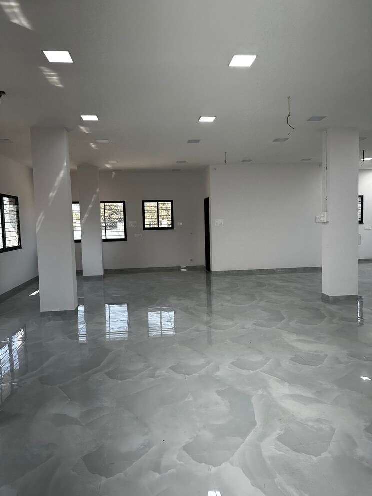  Parking, sitabuildi Commercial Office Space 1415 Sq.Ft. In Sitabuildi Nagpur 8749874