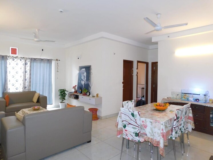 Living Room, prestige-park-square 3 Bedroom 1239 Sq.Ft. Apartment In Bannerghatta Road Bangalore 8749848