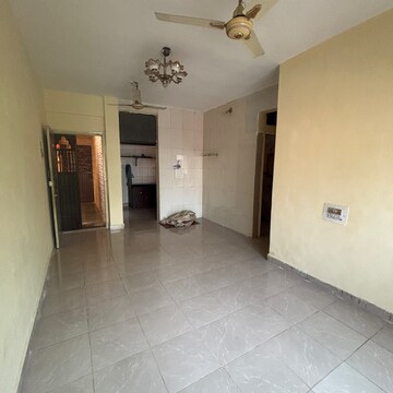 Room in 3 BHK Apartment at Shiv Corner CHS Panvel, Panvel Sector 15a – for Rent