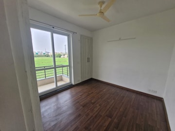 Room in 2 BHK Builder Floor at BPTP Parkland Pride, Sector 77 – for Rent