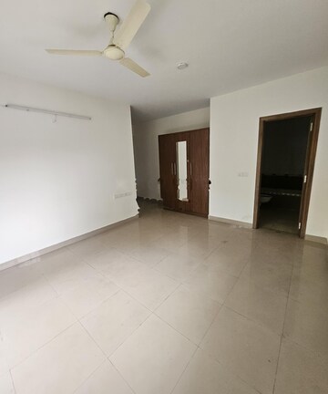 Room in 3 BHK Apartment at Puravankara Purva Venezia, Yelahanka New Town – for Rent
