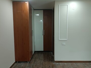 Room in 4 BHK Builder Floor at Sector 4 – for Sale