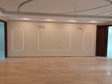 Furnished Amenities in 4 BHK Builder Floor at Sector 4 – for Sale