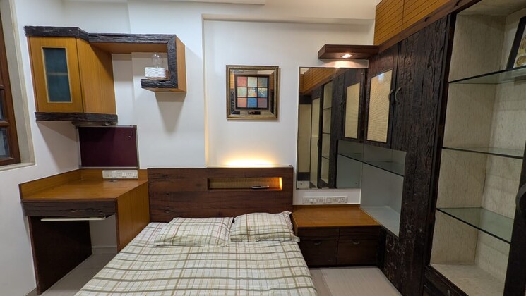 Bedroom, k-raheja-vivarea 3 Bedroom 2200 Sq.Ft. Apartment In Mahalaxmi Mumbai 8749901