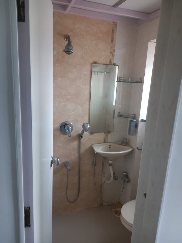 Bathroom, sea-lord 2 Bedroom 1020 Sq.Ft. Apartment In Cuffe Parade Mumbai 8749914