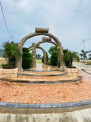  Plot – Exterior View View at Super Corridor - for Sale