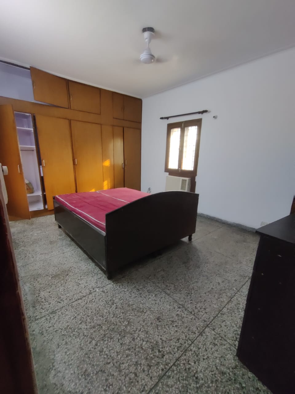 2 BHK + Pooja Room Independent House For Rent in Noida Sector 31
