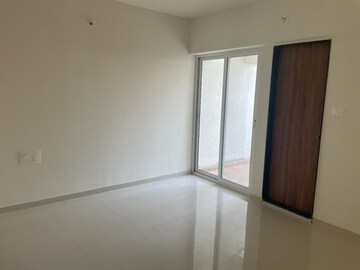 Room in 3 BHK Apartment at Mantra 99 Riverfront, Baner – for Rent