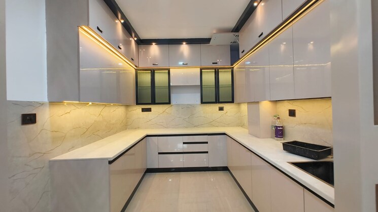 Kitchen, aman-plaza 3 Bedroom 112 Sq.Mt. Builder Floor In Shakti Khand iv Ghaziabad 8750140