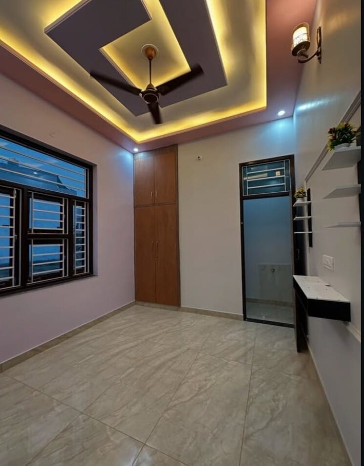 Bedroom, sector 34 5 Bedroom 4500 Sq.Ft. Builder Floor In Sector 34 Faridabad 8750210