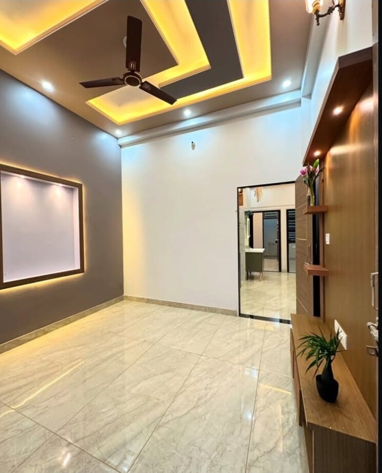 Room, sector 34 5 Bedroom 4500 Sq.Ft. Builder Floor In Sector 34 Faridabad 8750210