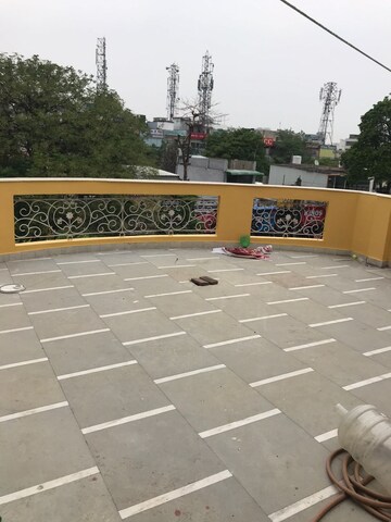 Terrace in 2 BHK Builder Floor at Sector 31 – for Rent