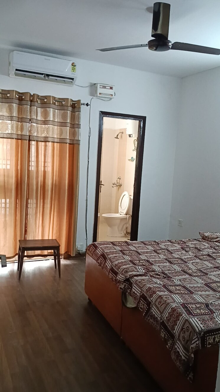 Bedroom, bptp-parkland 4 Bedroom 250 Sq.Yd. Builder Floor In Sector 75 Faridabad 8750215