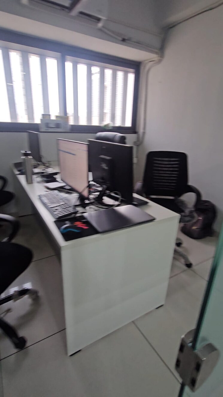 Team Area, gota Commercial Office Space 860 Sq.Ft. In Gota Ahmedabad 8750213