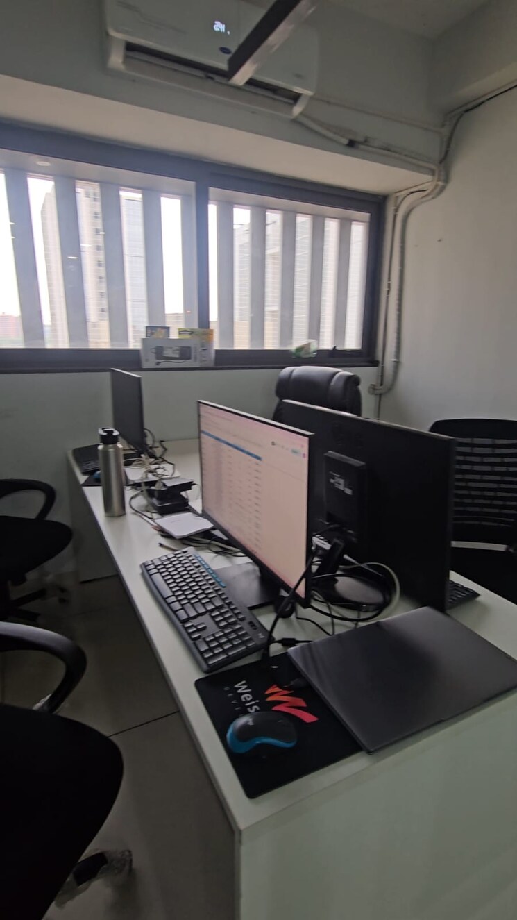 Team Area, gota Commercial Office Space 860 Sq.Ft. In Gota Ahmedabad 8750213