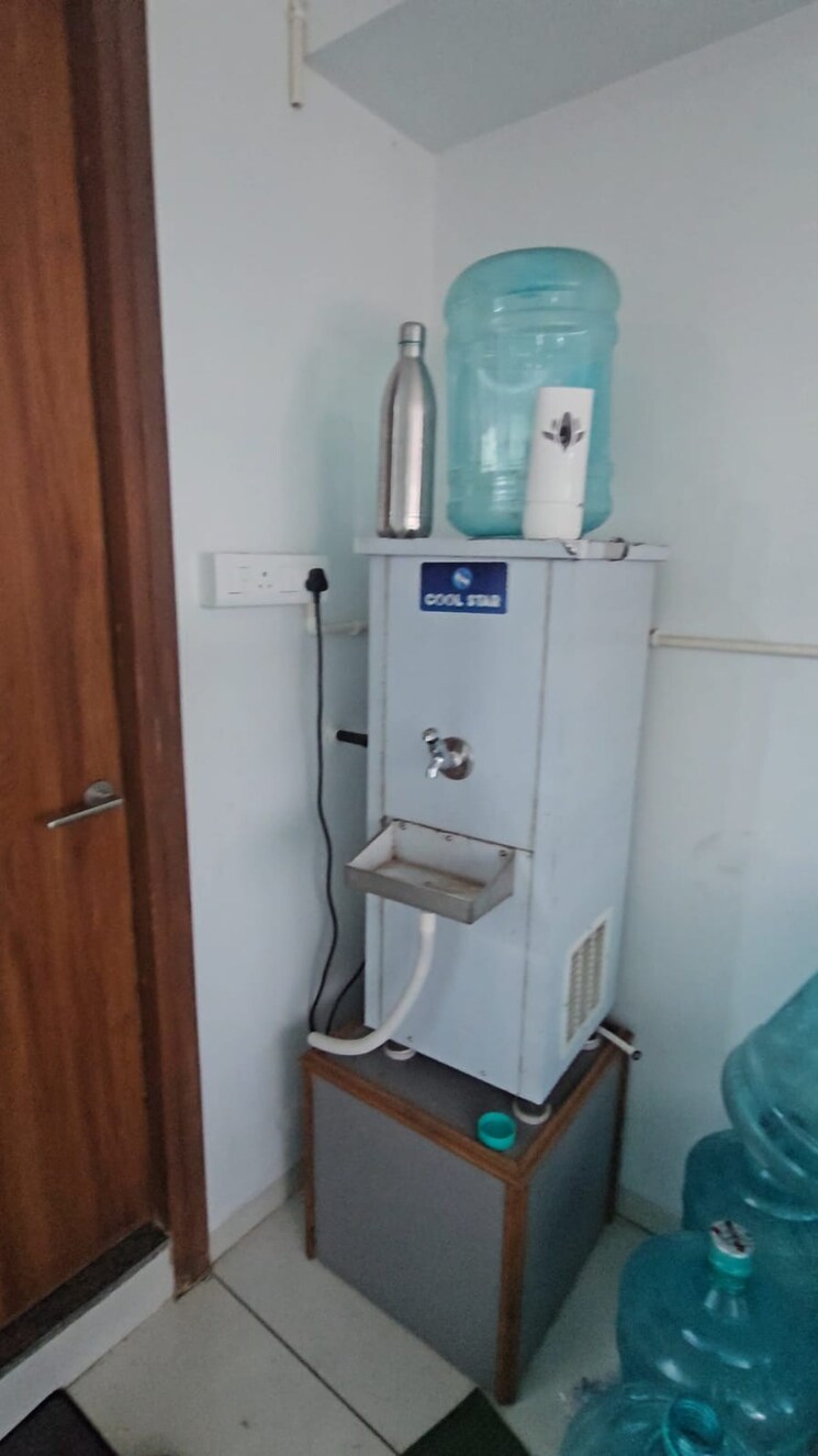 Other, gota Commercial Office Space 860 Sq.Ft. In Gota Ahmedabad 8750213