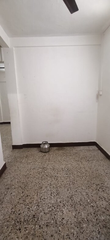Room in 1 BHK Apartment at Dombivli East – for Rent