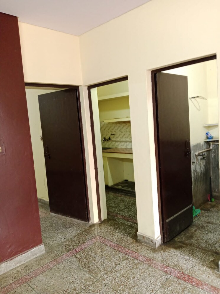 Other, sector 27 2 Bedroom 1100 Sq.Ft. Independent House In Sector 27 Noida 8750294