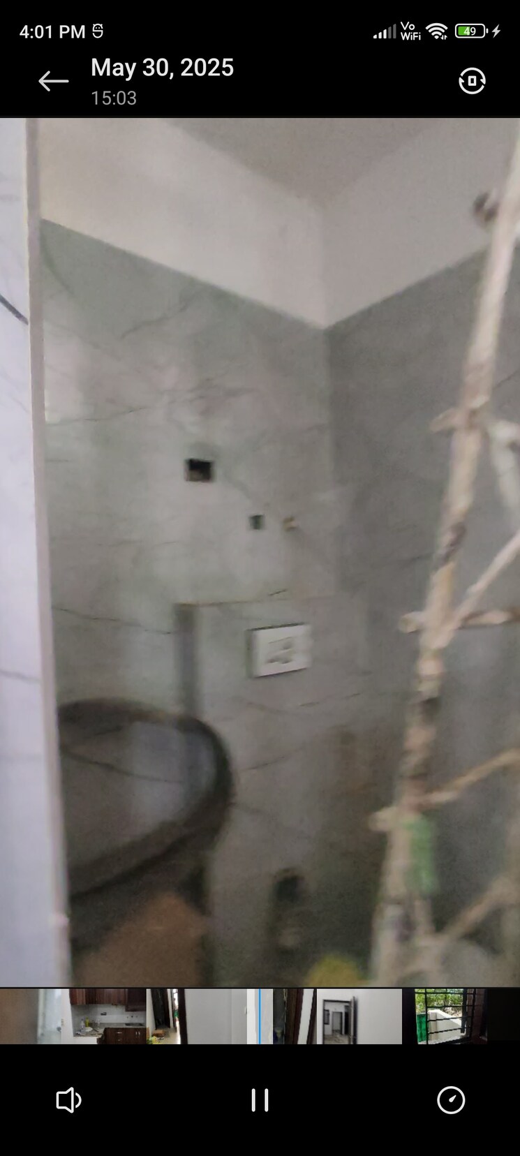 Bathroom, sun-homes 2 Bedroom 850 Sq.Mt. Builder Floor In Shakti Khand Iii Ghaziabad 8750300