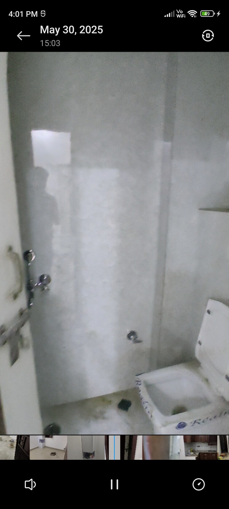 Bathroom, sun-homes 2 Bedroom 850 Sq.Mt. Builder Floor In Shakti Khand Iii Ghaziabad 8750300